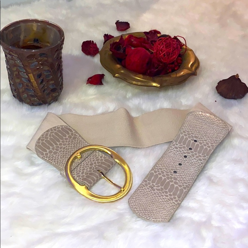 Suzy Shier belt